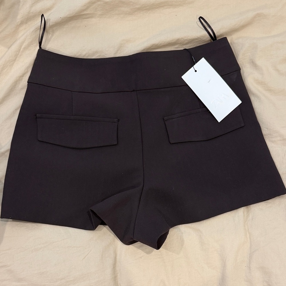 Zara Women's Elegant Brown High Waist Shorts - Picture 2 of 2